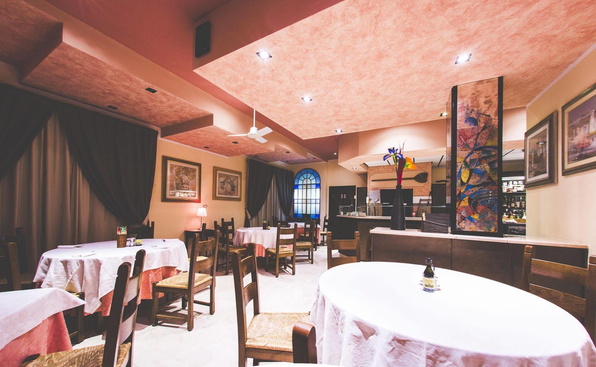 Quari Hotel Restaurant & Pizza Cologna Veneta Exterior foto